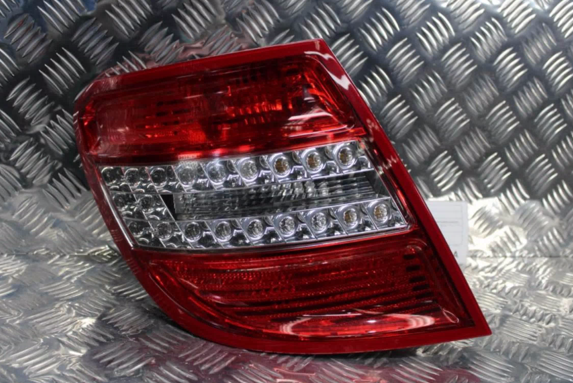Mercedes, C Class Left Taillight S204, Wagon, Classic/Elegance/Avantgarde/Sports, Led Type, 05/08-02/11