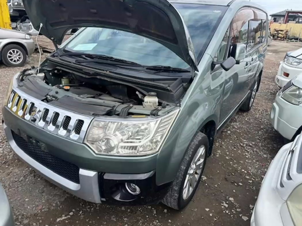 Mitsubishi Delica