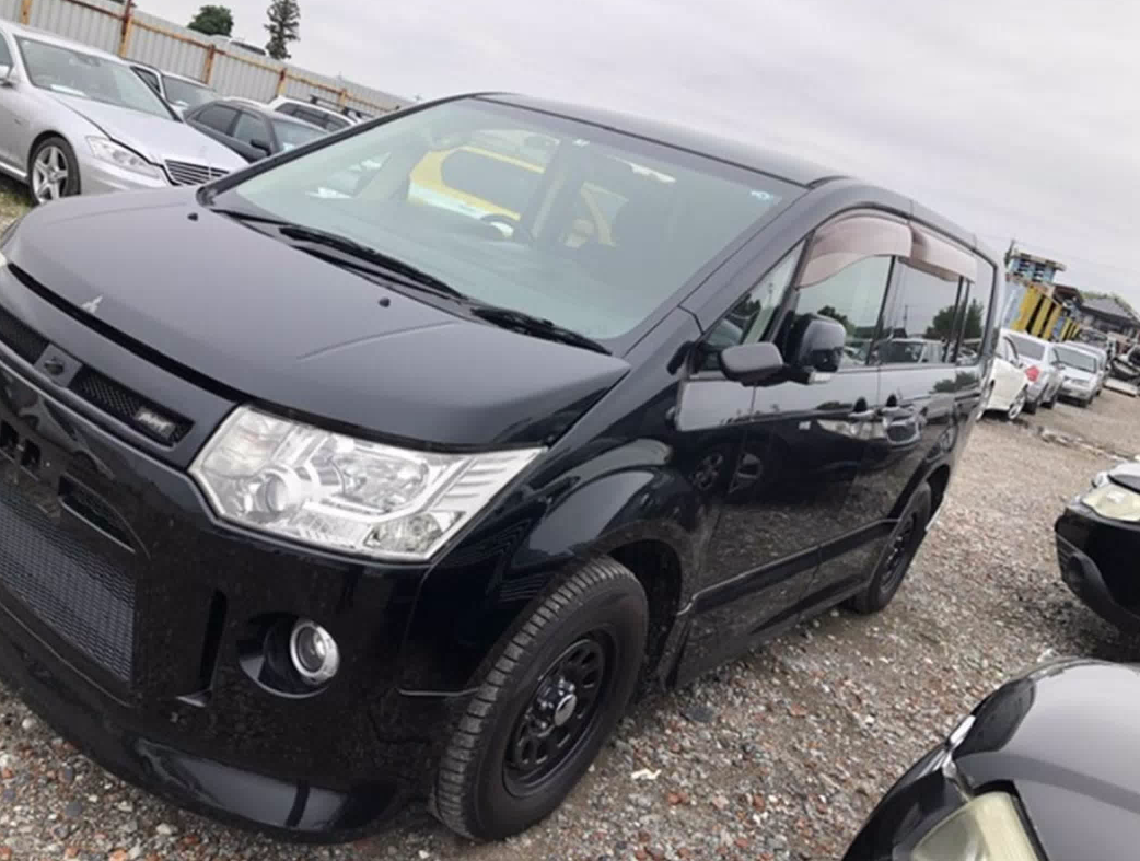 Mitsubishi Delica