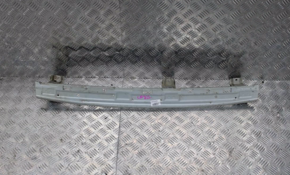 Mitsubishi, Delica Rear Bar Brkt/Reinforcement 5Th Gen 07- (Import)