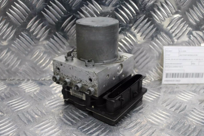 Mercedes, B Class Abs Pump/Modulator W245, On Alloy P/N A0064316412, 11/05-02/12
