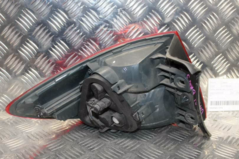 Bmw, 3 Series Right Taillight F30/F80, Non Led Type, 11/11-05/15