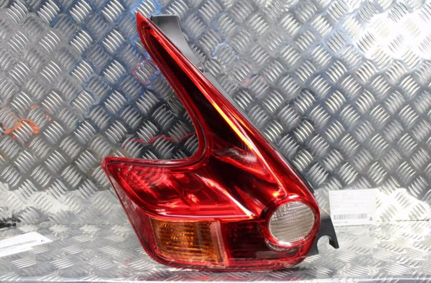 Nissan, Juke Left Taillight F15, 06/10-01/15