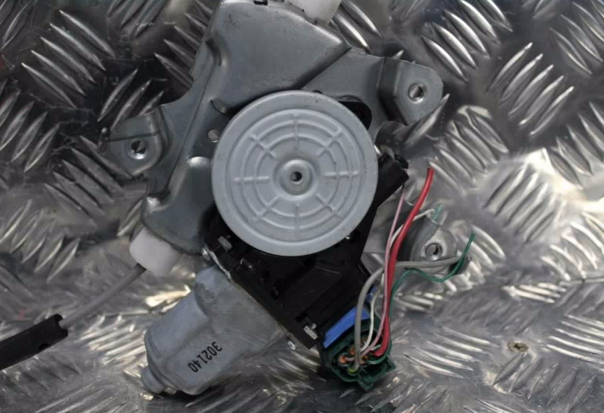 Nissan, Juke Right Front Window Reg/Motor F15, 06/10-12/19