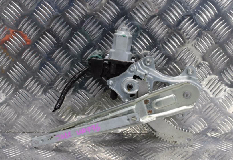 Nissan, Juke Right Rear Wnd Reg/Motor F15, 06/10-12/19