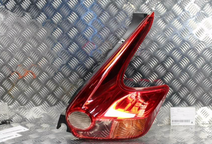 Nissan, Juke Right Taillight F15, 06/10-01/15