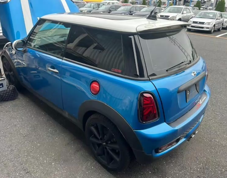 Mini, Cooper Left Taillight R56/R57, Hatch/Cabrio, Clear Indicator Non Red Centre Type, 10/10-05/15