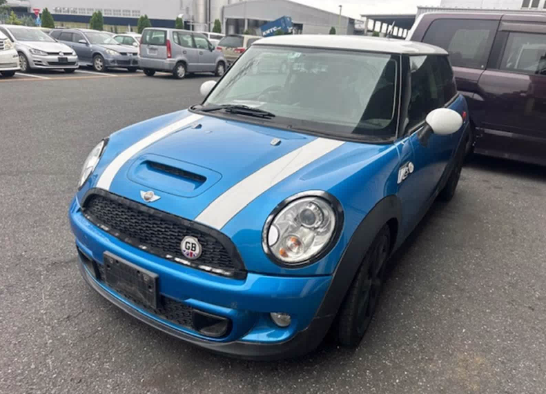 Mini, Cooper Left Taillight R56/R57, Hatch/Cabrio, Clear Indicator Non Red Centre Type, 10/10-05/15