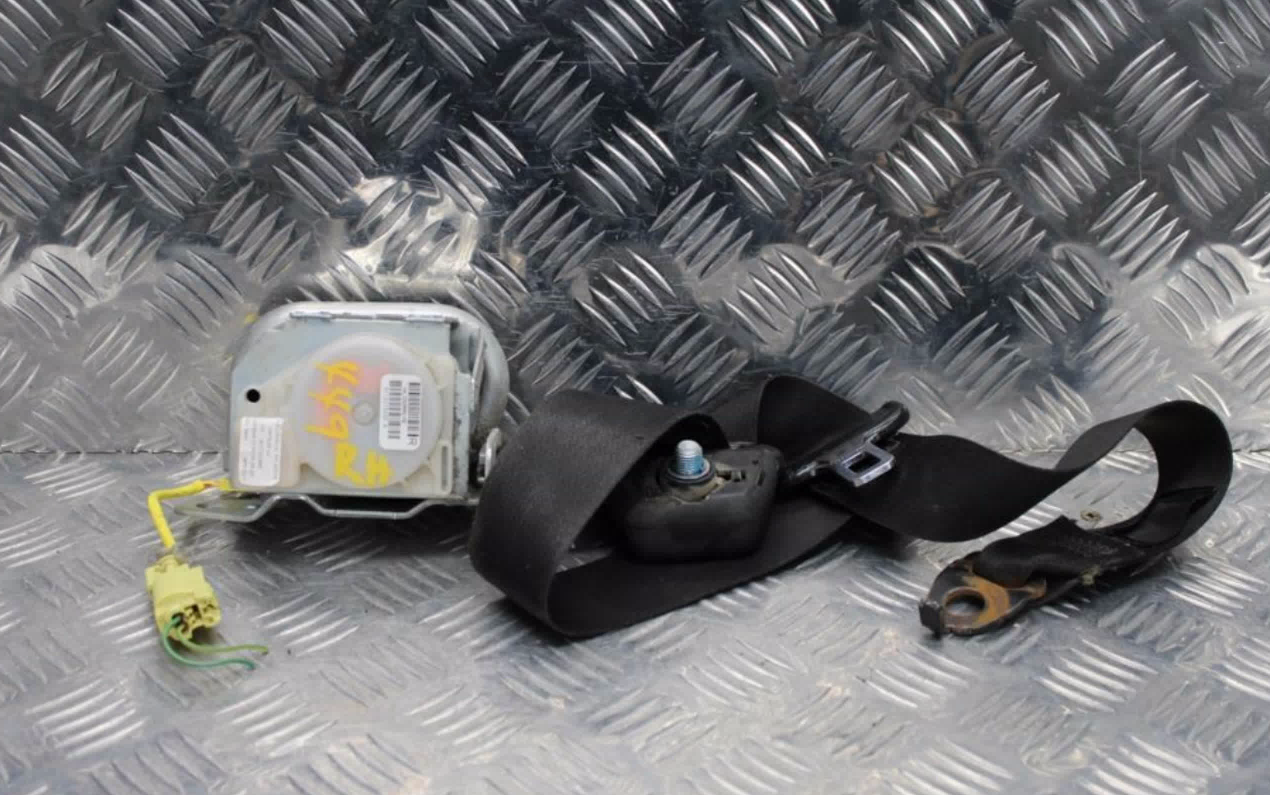 Jeep, Wrangler Seat Belt Rh Front, Seat Belt Only, 4Dr Type, Jk, 11/10-07/18