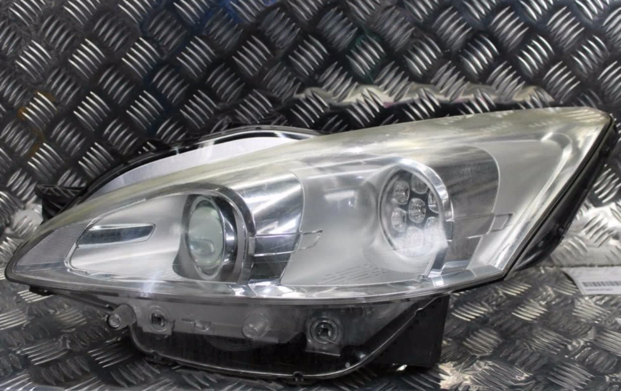 Peugeot, 508 Left Headlamp W2, Xenon Type, 07/11-03/15