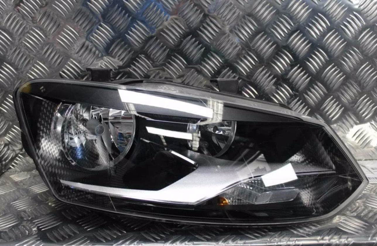 Volkswagen, Polo Right Headlamp 6R, Comfortline/Gti, Halogen Type, 05/10-05/14