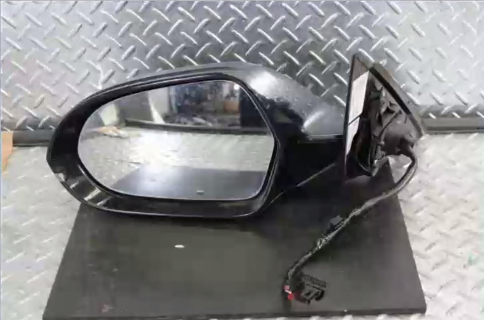 AUDI A6 LEFT DOOR MIRROR