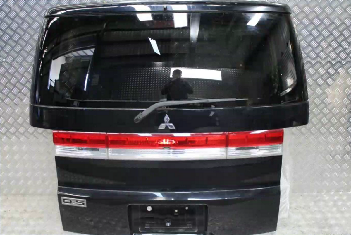 Mitsubishi, Delica Bootlid/Tailgate 5Th Gen 07- (Import)
