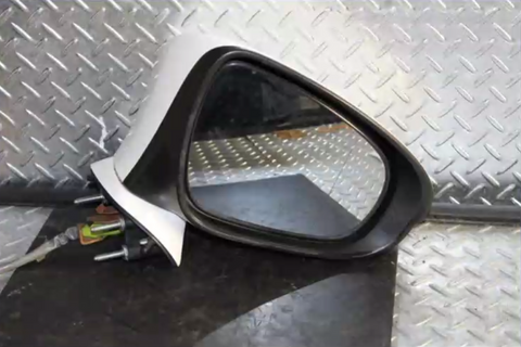 LEXUS IS SERIES RIGHT DOOR MIRROR
