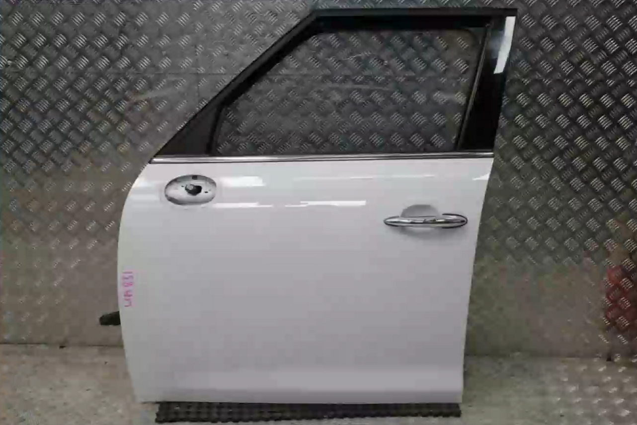 Mini, Cooper Left Front Door R60 Countryman 01/11-12/16