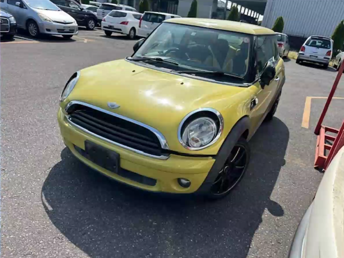 Mini, Cooper Front Bumper Cooper, W/ Spotlight, R56, 03/07-10/13