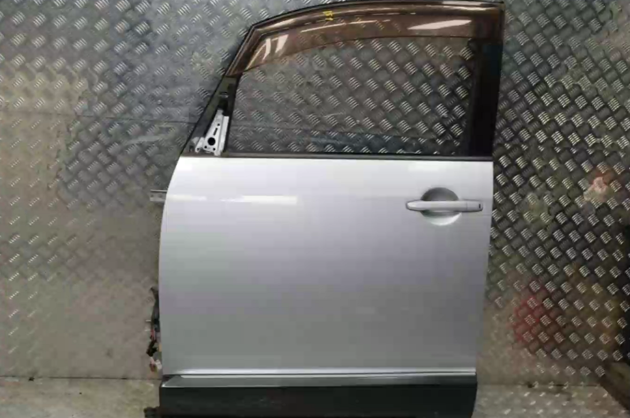 Mitsubishi, Delica Left Front Door 5Th Gen 07- (Import)