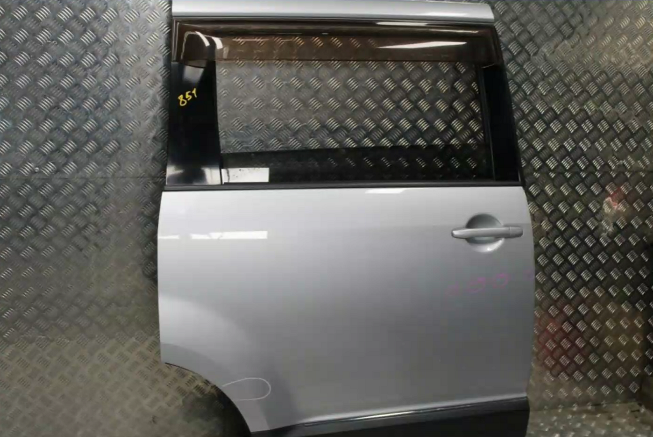 Mitsubishi, Delica Right Rear Door 5Th Gen 07- (Import)