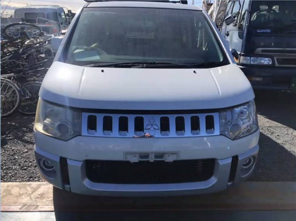 Mitsubishi, Delica Right Headlamp 5Th Gen 07- .