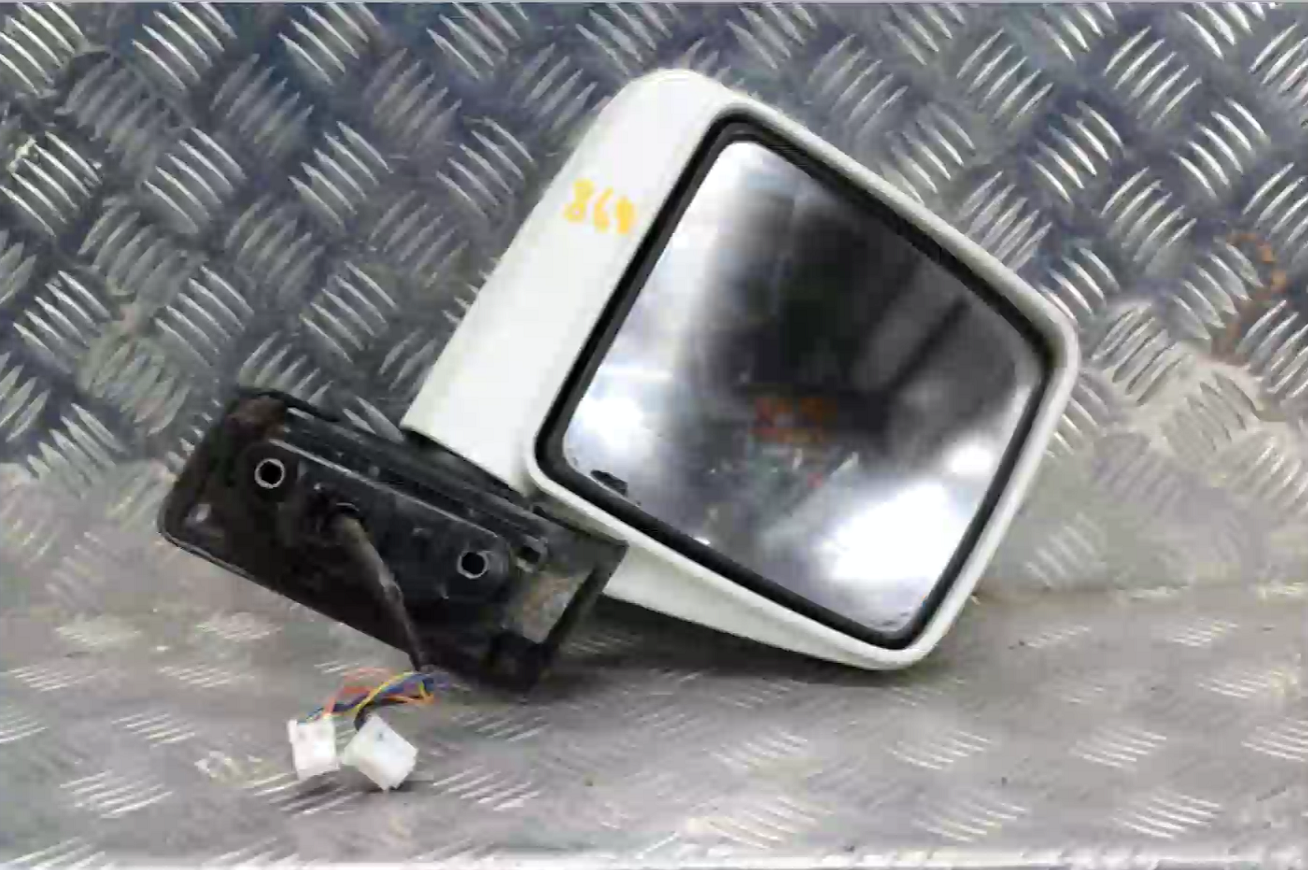 Nissan, Elgrand Right Door Mirror E50, 05/97-05/02