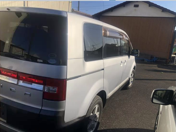 Mitsubishi, Delica Radiator 5Th Gen 07- .