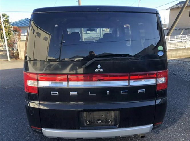 Mitsubishi, Delica Radiator 5Th Gen 07- .