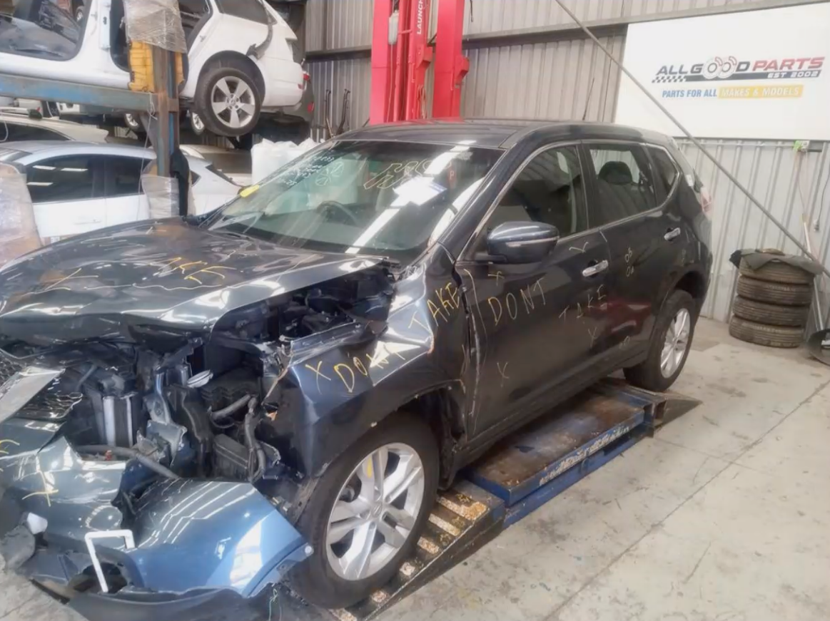 Nissan, Xtrail High Level Stoplight T32, 03/14-07/22