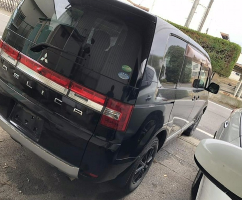 Mitsubishi, Delica Radiator 5Th Gen 07- .