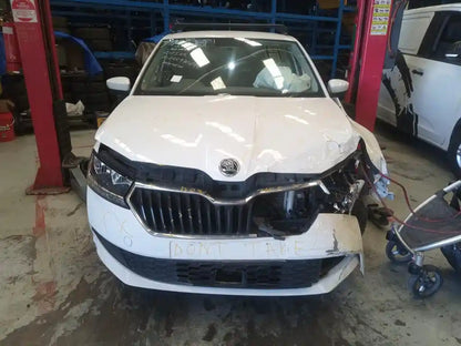 Skoda, Fabia Engine Petrol 1.0 Turbo Nj Chzd Code 05/17 08/21