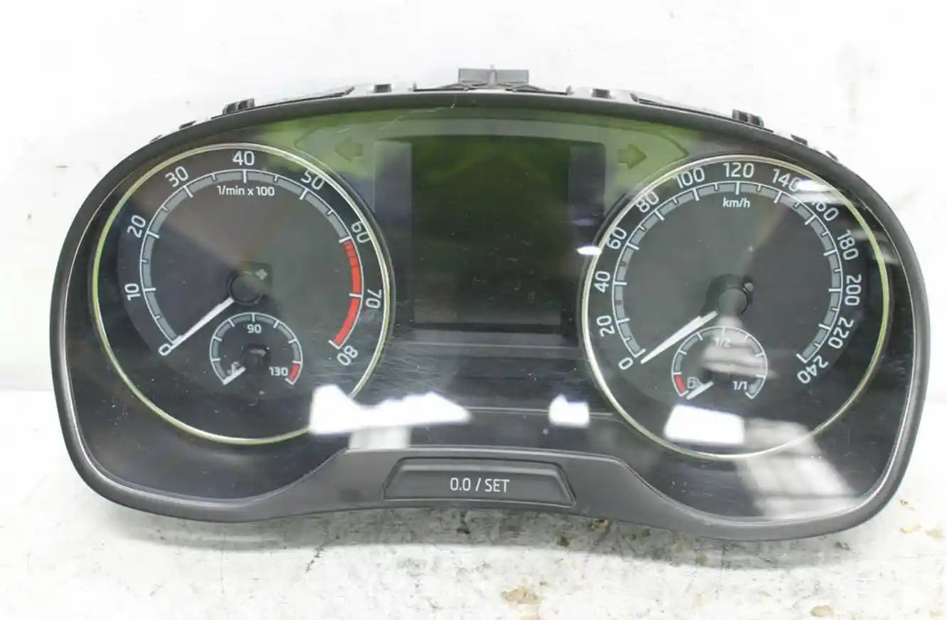 Skoda, Fabia Instrument Cluster Manual T/M Nj 66/70/81/Run Out Edition 07/20 08/21