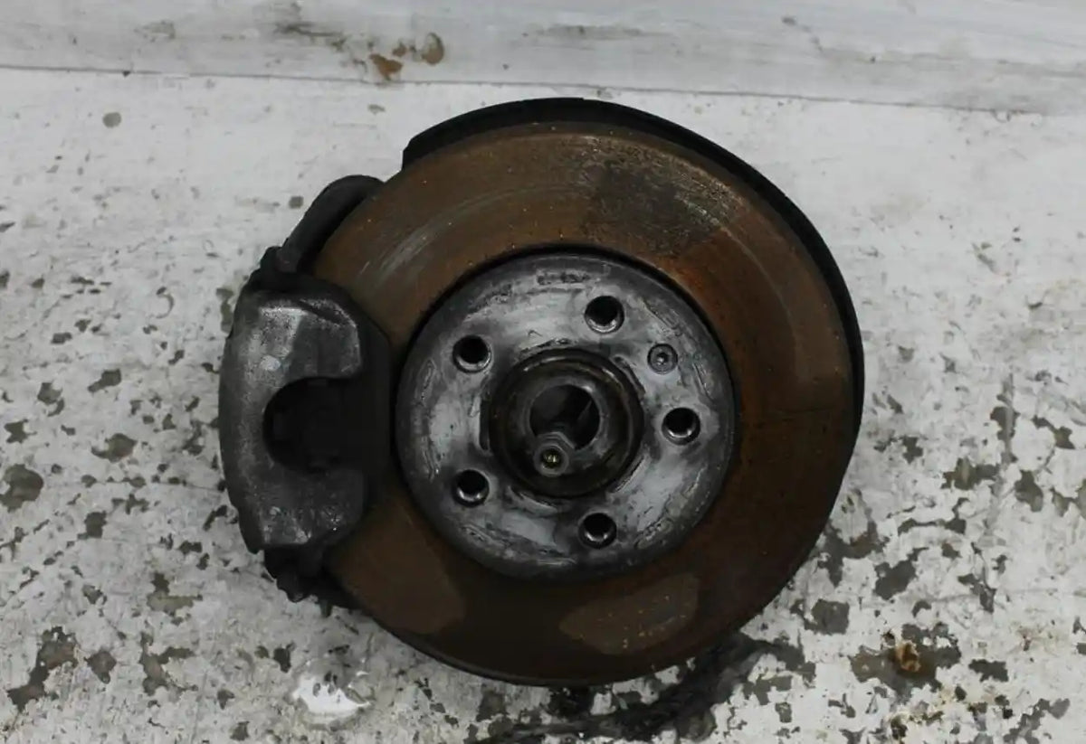 Used Skoda, Fabia Left Front Hub Assembly Nj 01/15 08/21 2020 – image 1 - All Good Parts