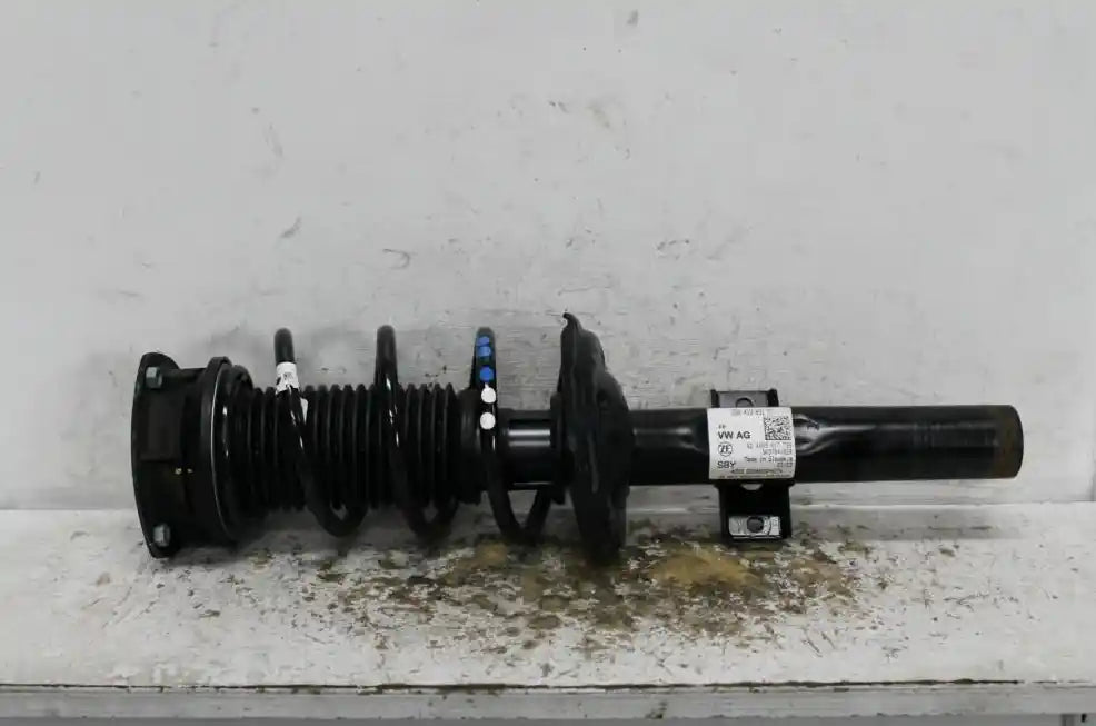 Used Skoda, Kamiq Left Front Strut Nw 06/20 2023 – image 1 - All Good Parts