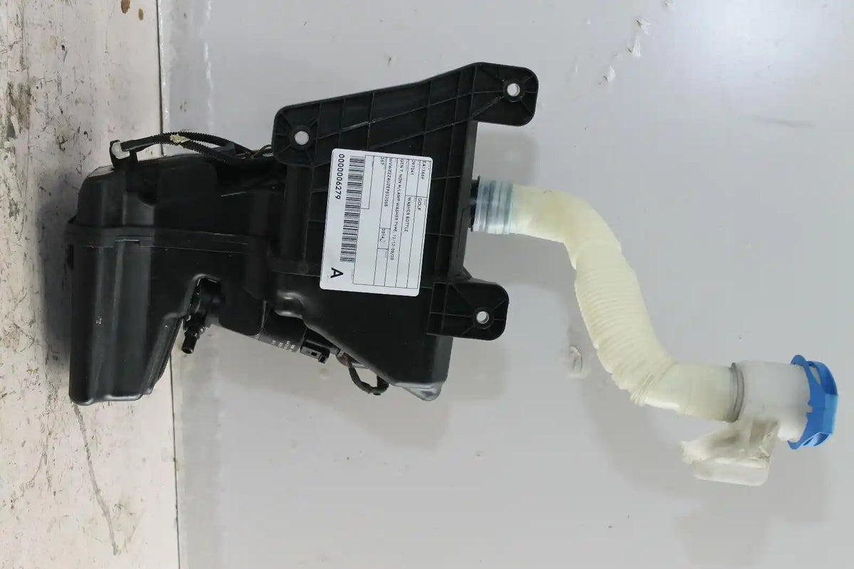 Used Volkswagen, Golf Washer Bottle Gen 7 Non H/Lamp Washer Type 12/12 08/20 2014 – image 1 - All Good Parts