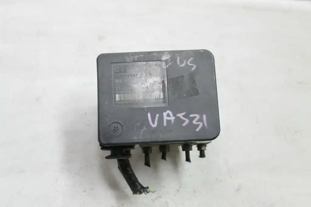 Used Volkswagen, Eos Abs Pump/Modulator 1F, On Motor P/N 1K0614517Af, On Module P/N 1K0907379Ac, 02/07-04/11 J99880 2007 – image 2 - All Good Parts