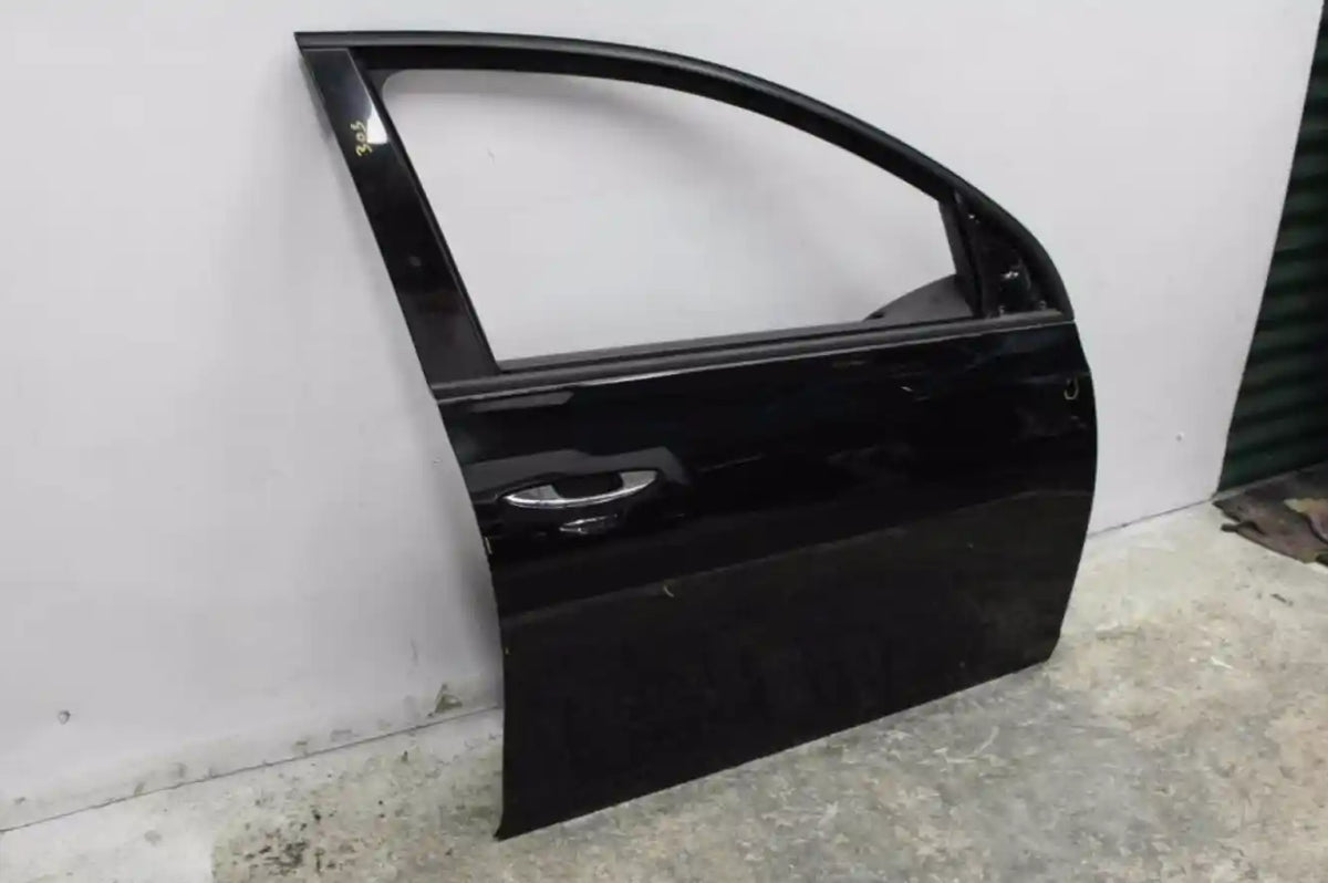 Used Volkswagen, Golf Right Front Door Gen 6, 5Dr Hatch, 10/08-03/13 J5002 2011 – main images - All Good Parts