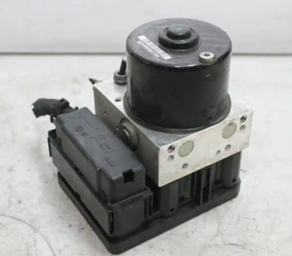 Used Volkswagen, Golf Abs Pump/Modulator Gen 5, On Motor P/N 1K0614517Ac, 06/04-02/09 J99878 2007 – main images - All Good Parts