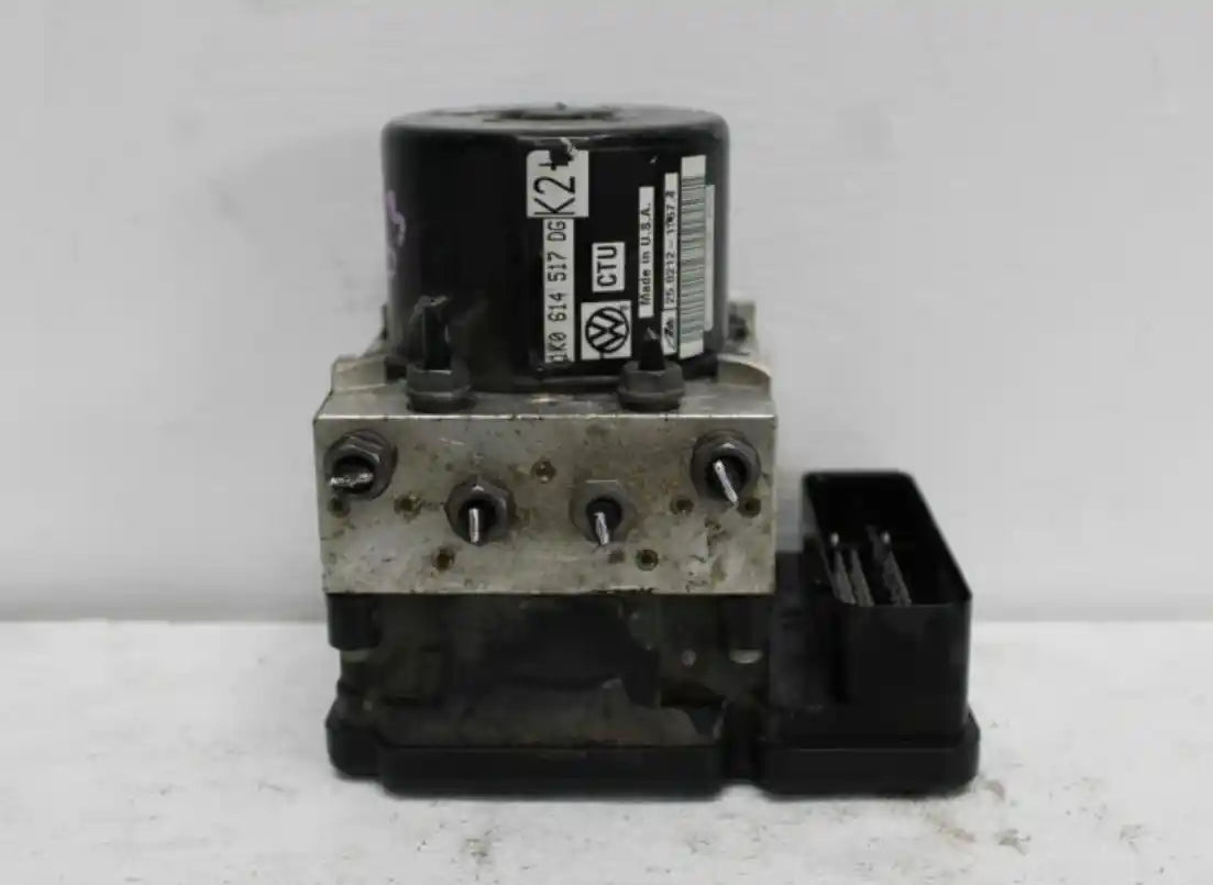 Used Volkswagen, Golf Abs Pump/Modulator Gen 6, On Motor P/N 1K0614517Dg, 10/08-03/13 J65877 2011 – main images - All Good Parts