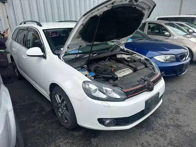 Volkswagen, Golf Bonnet Gen 6 10/08 01/16