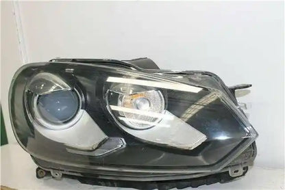 Volkswagen, Golf Right Headlamp Gen 6 R Xenon Type Black Non Daytime Running Lamp 07/10 03/13