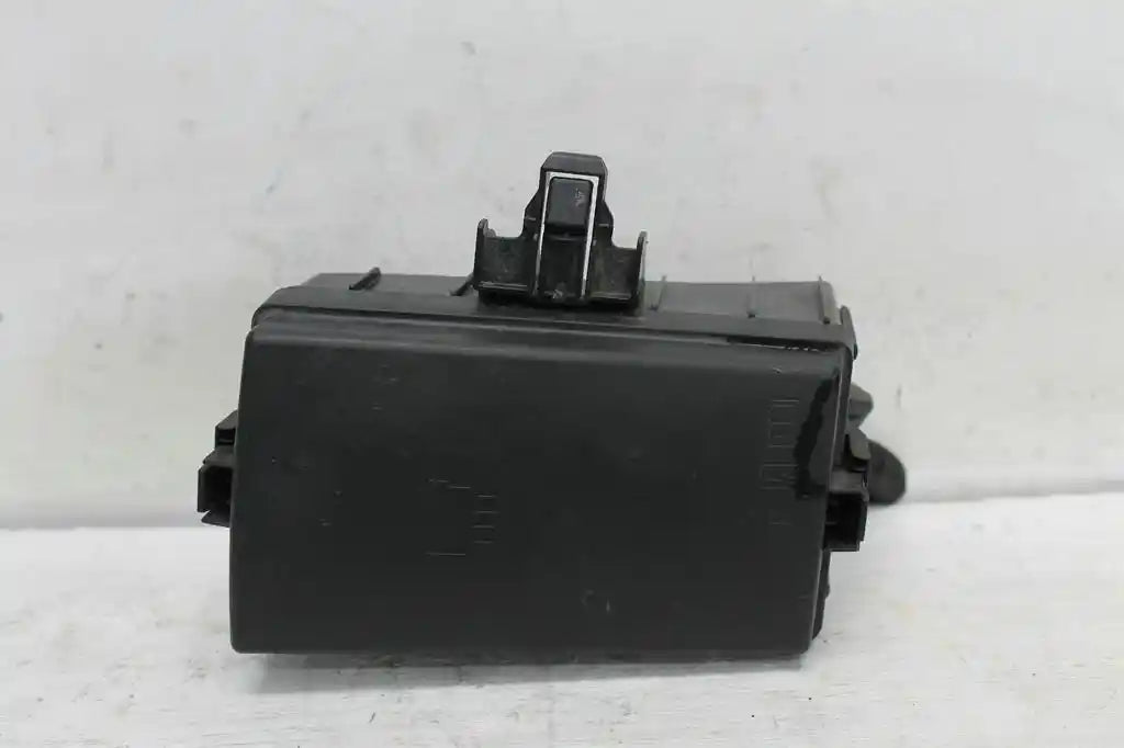 Volkswagen, Golf Fuse Box Petrol Gen 7 12/12 08/20