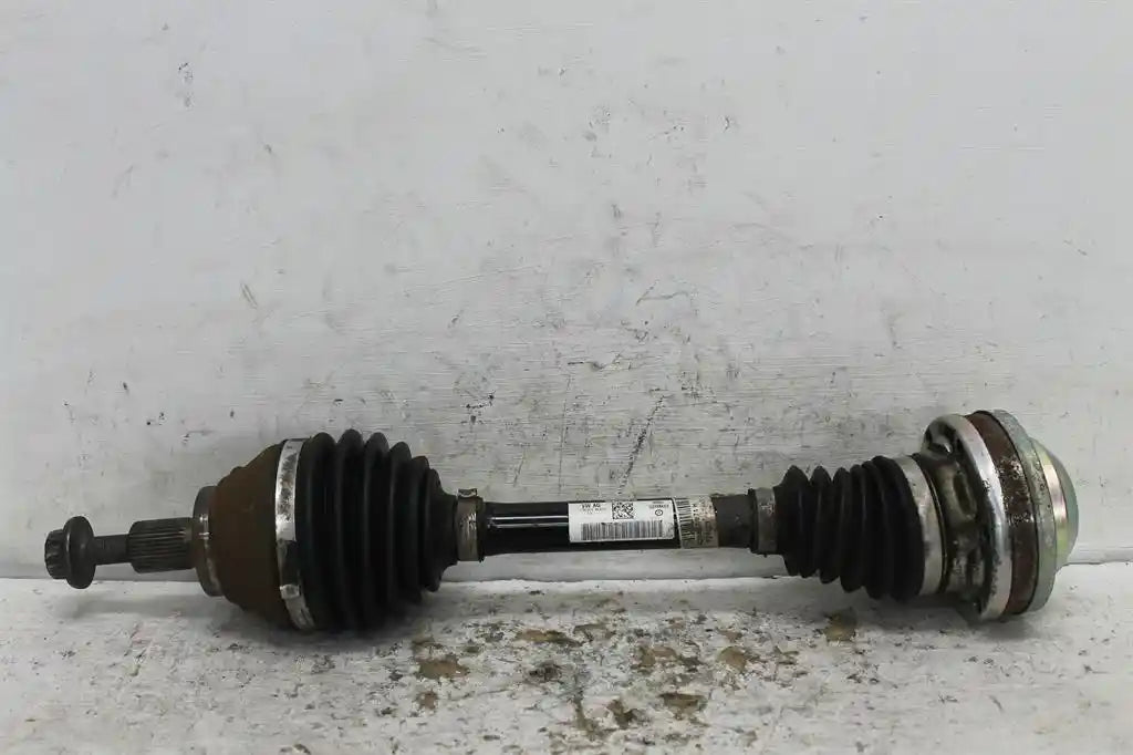 Used Volkswagen, Golf Left Driveshaft Front Auto T/M Petrol 1.8 Gen 7 05/15 08/20 2016 – image 1 - All Good Parts