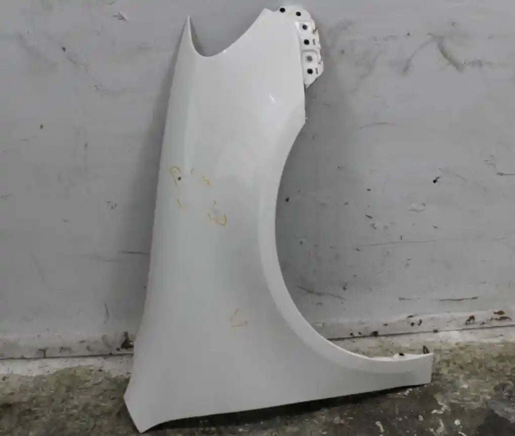 Used Volkswagen, Golf Right Guard Gen 6, Wagon, 09/09-01/13 J99576 2011 – main images - All Good Parts