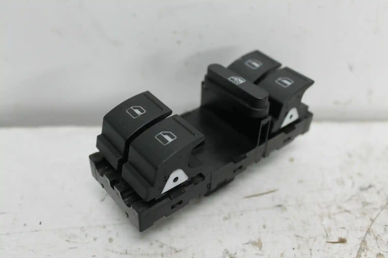 Used Volkswagen, Golf Power Window Switch Rh Front (Master Switch) 5Dr Hatch/Wagon W/O Chrome On Switches Type Gen 6 10/08 03/13 2012 – image 1 - All Good Parts
