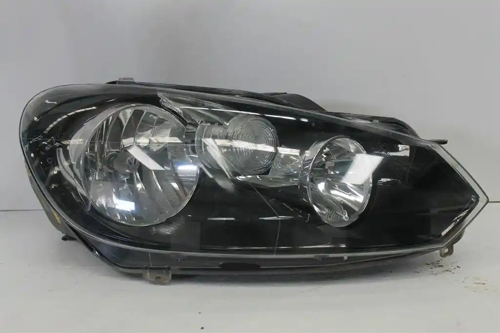 Used Volkswagen, Golf Right Headlamp Gen 6 Comfortline/Trendline/Tsi Halogen Type 10/08 03/13 2012 – image 1 - All Good Parts