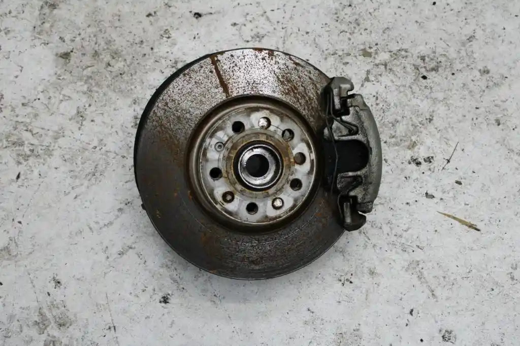 Used Volkswagen, Golf Right Front Hub Assembly Gen 6, 4 Bolt Type, 03/09-05/15 J56390 2011 – main images - All Good Parts