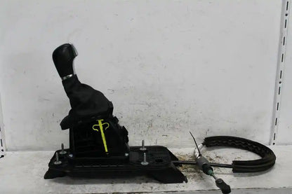 Used Volkswagen, Jetta Gear Stick/Shifter 1B Auto Petrol 1.4 Turbo/Scharged 01/09 12/17 2015 – image 1 - All Good Parts