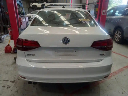 Volkswagen, Jetta Left Guard 1B 02/11 12/17