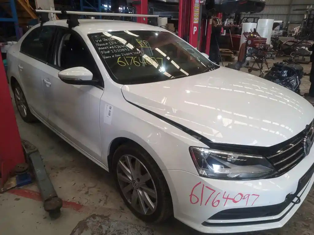 Volkswagen, Jetta Right Rear Door 1B 02/11 12/17