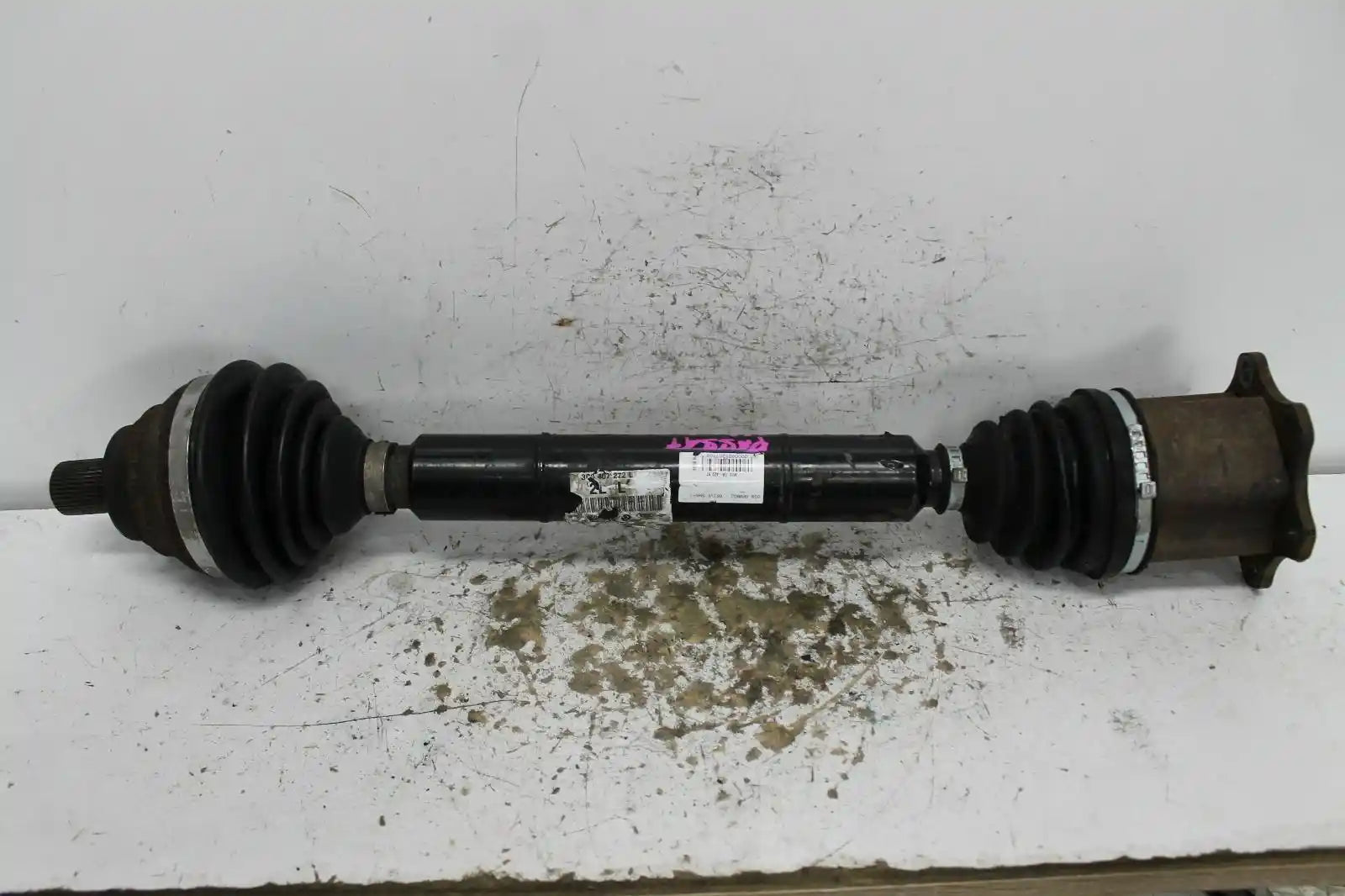 Used Volkswagen, Passat Left Driveshaft Front Petrol 3.2 3C/Mk6 B6 03/06 03/11 2006 – main images - All Good Parts