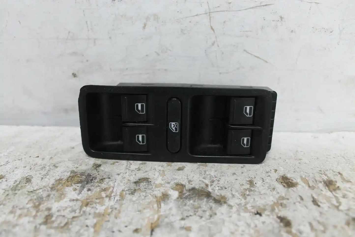 Used Volkswagen, Polo Power Window Switch Rh Front (Master Switch) 8 Pin Type Black Backing 6R 05/10 05/14 2011 – main images - All Good Parts